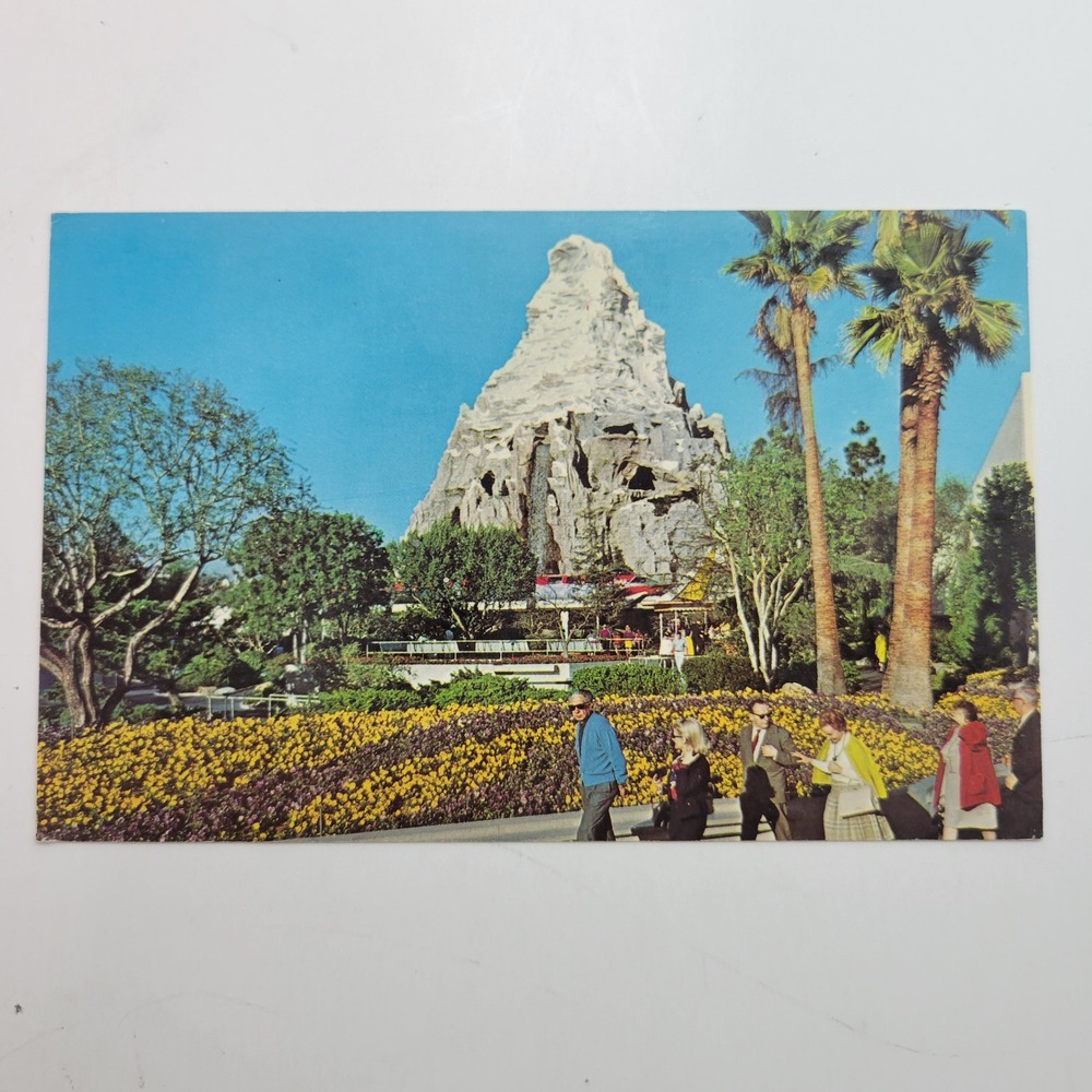 Disneyland Postcard Matterhorn Mountain Theme Park Souvenir‎ Collectible